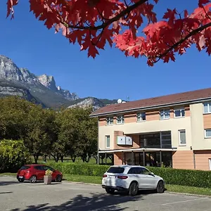 Hotel Le Domaine Des Fontaines - & Petit Dejeuner, Bernin
